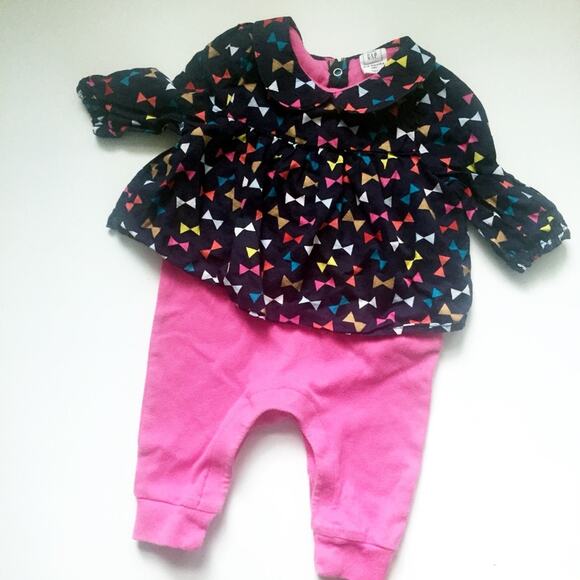 Baby Gap Layered Look Romper sz 0-3m Peter Pan collar Pink One Piece - Picture 1 of 5